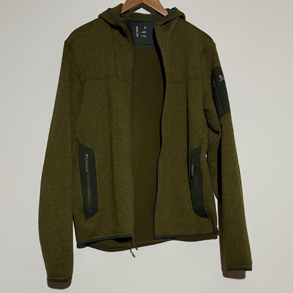 Arc'teryx Forest Green Performance Jacket - image 5